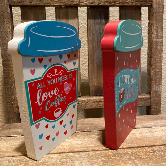 Valentine’s Day Tier Tray Decor Set, Coffee Cup Shaped Signs, I Love You A Latte - Picture 6 of 14